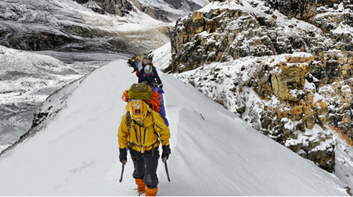 Ruiniu Clothing & HELLY HANSEN: Revolutionizing Customized Outdoor Apparel for Kids & Beyond (باللغة الإنجليزية)