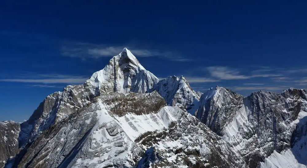 كيف تُخصِّص سترة صوف مطبوعة؟