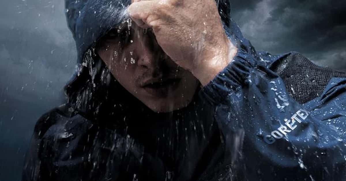 10 ألف مقابل 20 ألف قماش مقاوم للماء: أيهما مناسب لعلامتك التجارية؟